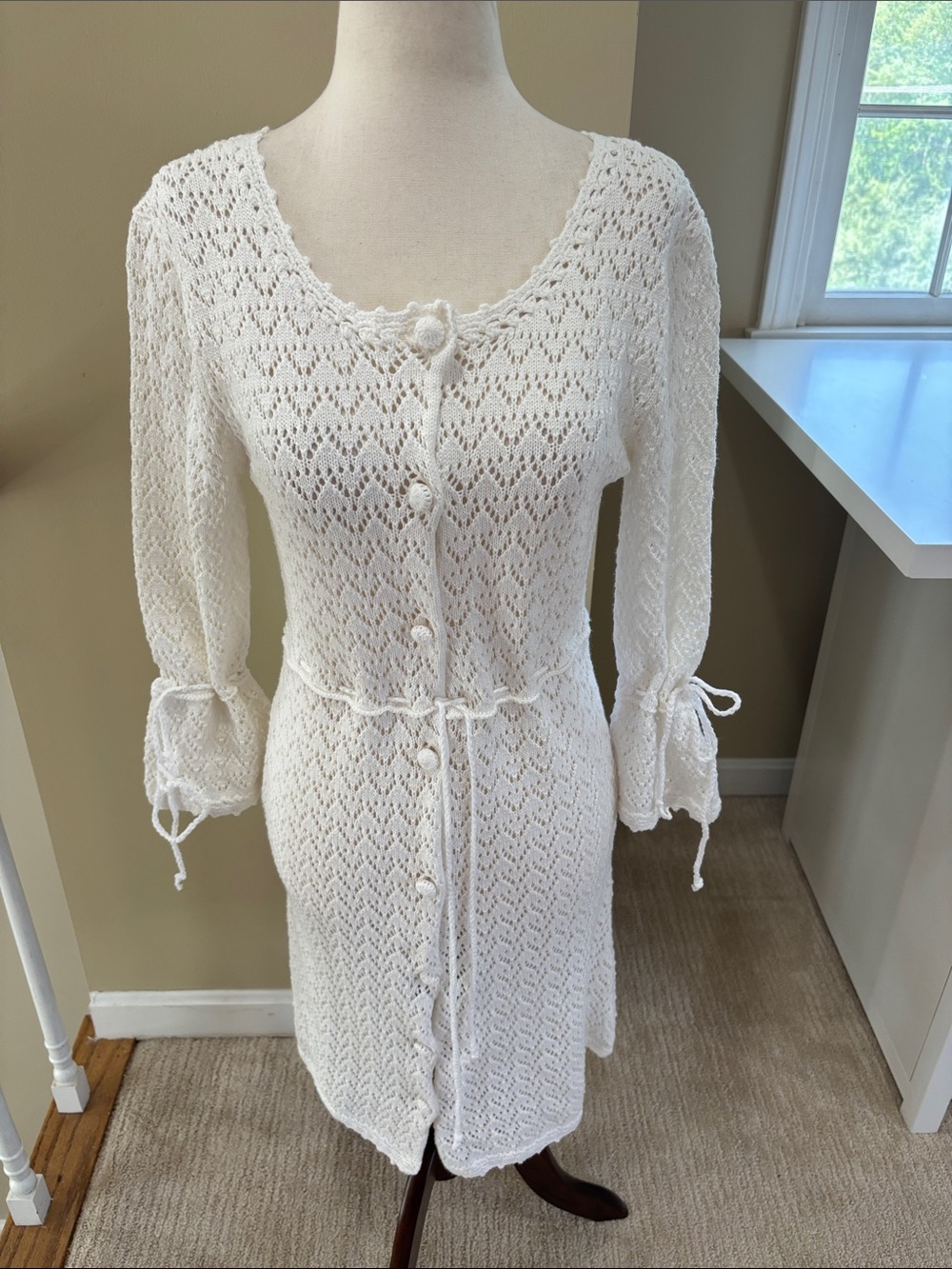 Tyler Boe Women's White Crochet Button Down w/Tie Cardigan Dress Size S EUC